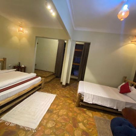 Afro Smile Hotel & Guest House - ジンジャ エクステリア 写真