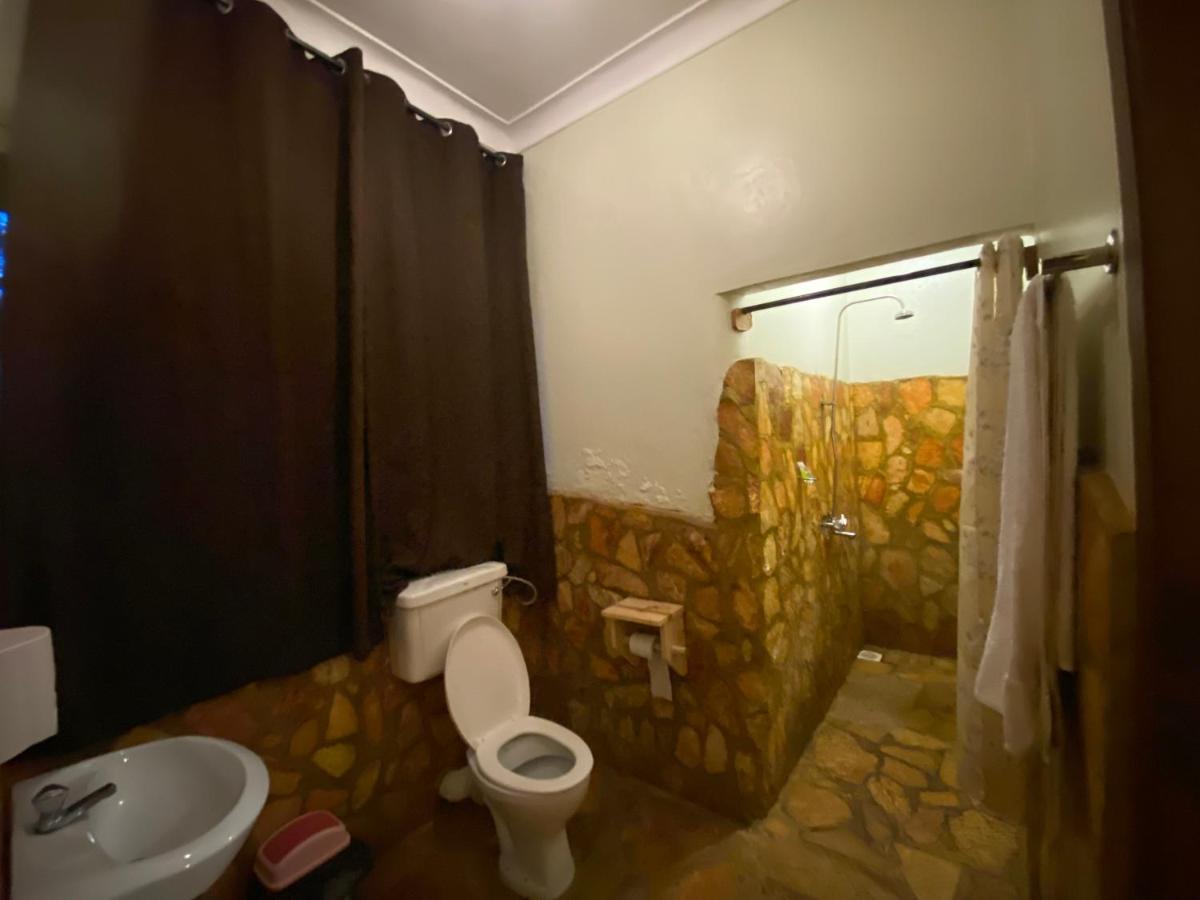 Afro Smile Hotel & Guest House - ジンジャ エクステリア 写真