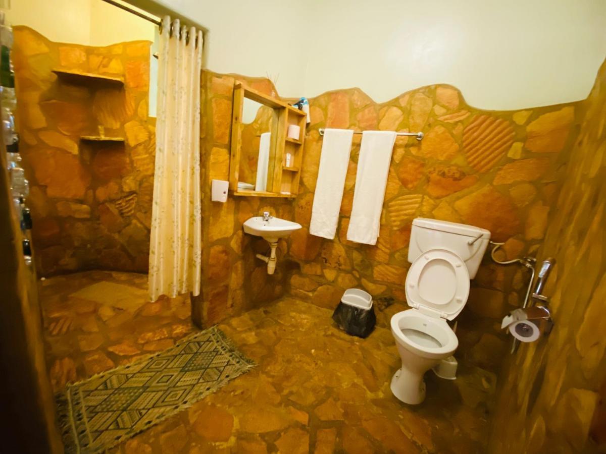 Afro Smile Hotel & Guest House - ジンジャ エクステリア 写真