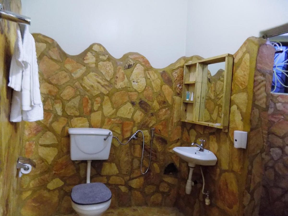 Afro Smile Hotel & Guest House - ジンジャ エクステリア 写真