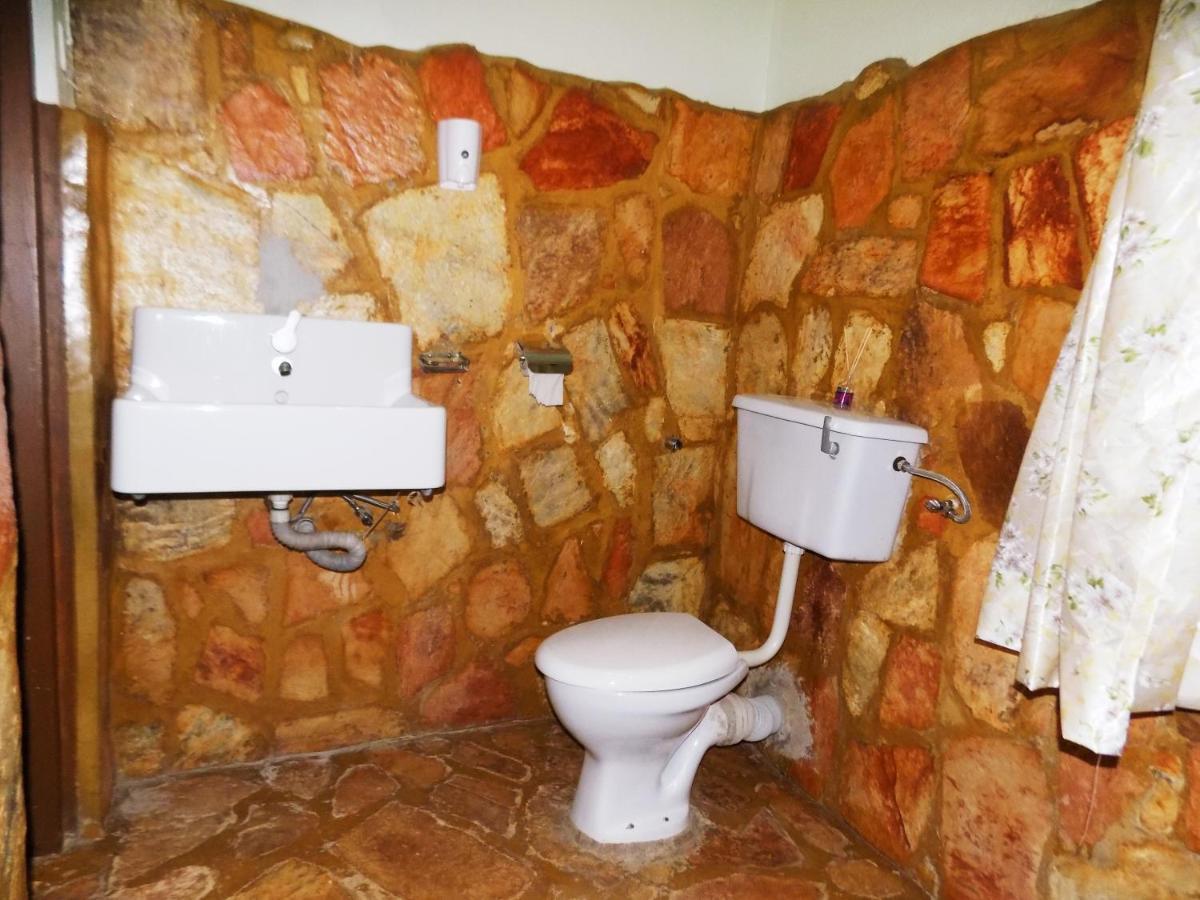 Afro Smile Hotel & Guest House - ジンジャ エクステリア 写真