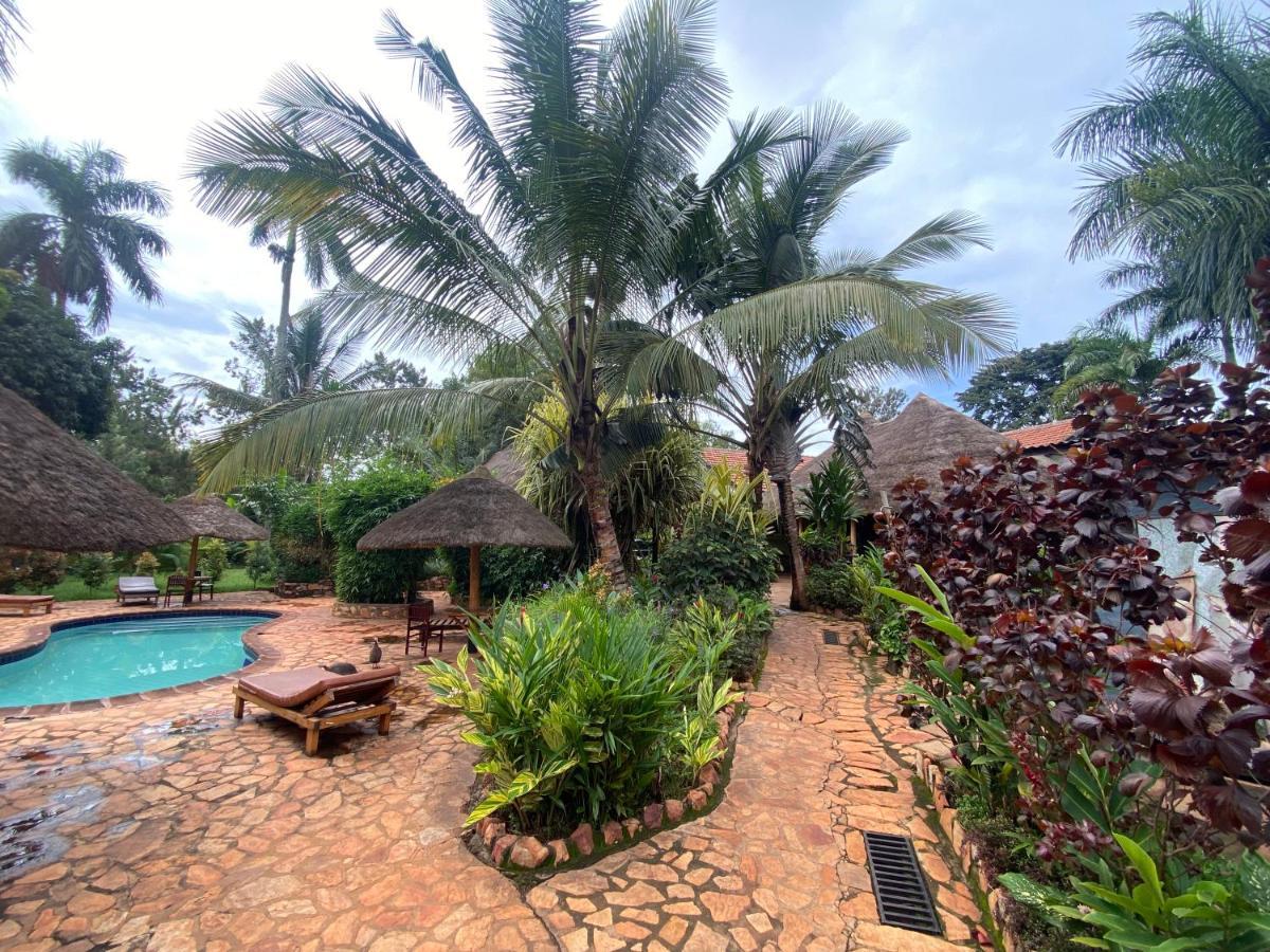 Afro Smile Hotel & Guest House - ジンジャ エクステリア 写真